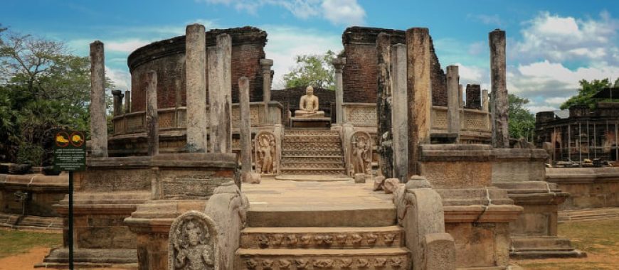 polonnaruwa-lanka-travel-guide